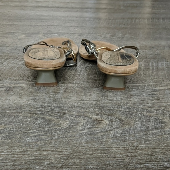 Donald J Pliner gold sandals - Picture 3 of 4